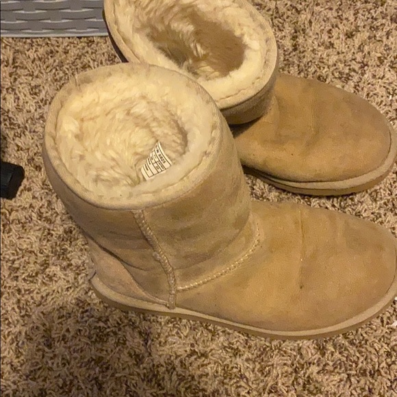 Ugg boots - Picture 1 of 1